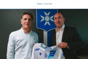 官方：欧塞尔与主帅佩利西耶续约至2027年，还有一年优先续约权