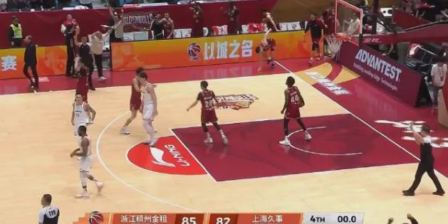 kaiyun官网-9+3！首秀干翻上海队！中国男篮第一大心脏后卫